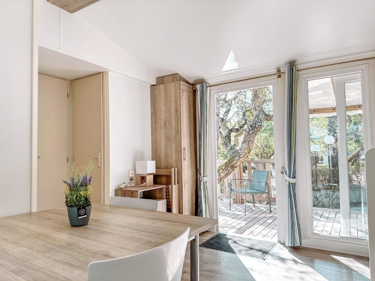 3 Bedroom Chalets Camping Lei Suves - Joycasa Roquebrune-sur-Argens Exterior foto